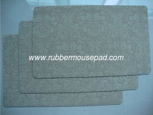 China Nature Foam Rubber Floor Carpet , Antil-Slip Bathroom Carpet Floor Mat supplier