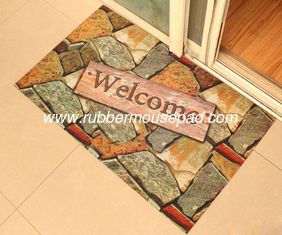 China Waterproof Recycled Rubber Floor Carpet Non-Slip With Rectangular Shape supplier