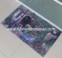China Rectangular Rubber Floor Carpet Soft Antislip For Bedroom With Modern Design supplier